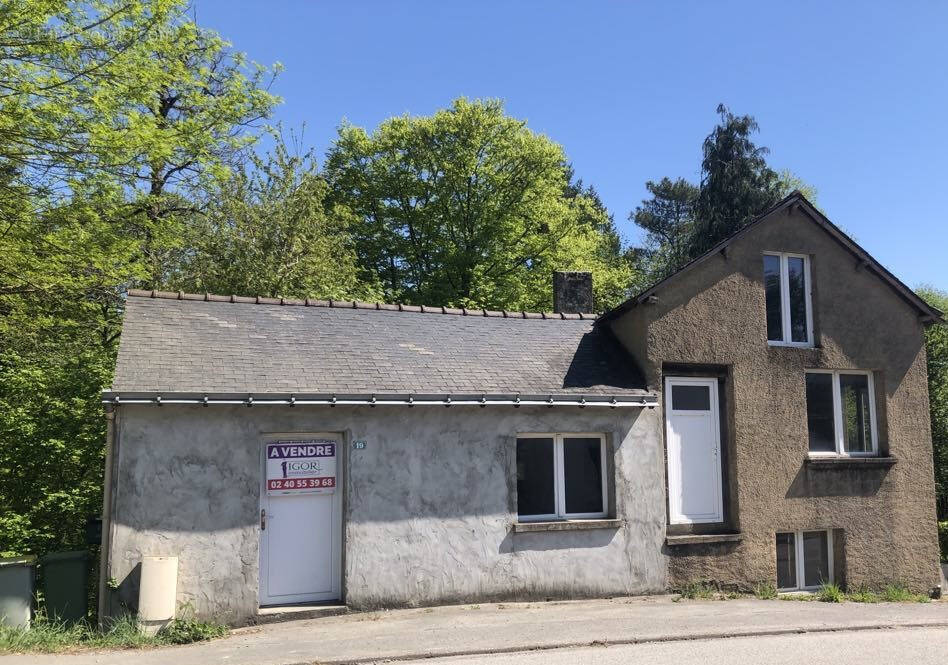 Maison à SAINT-AUBIN-DES-CHATEAUX
