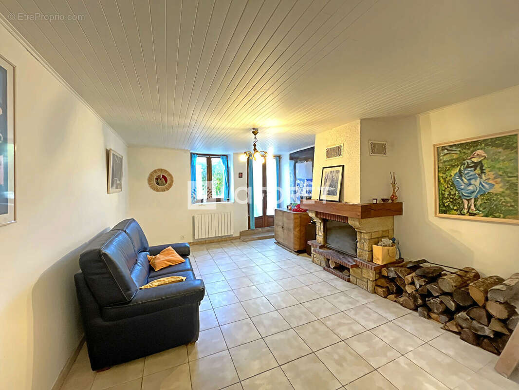 Maison à SAINT-AMOUR