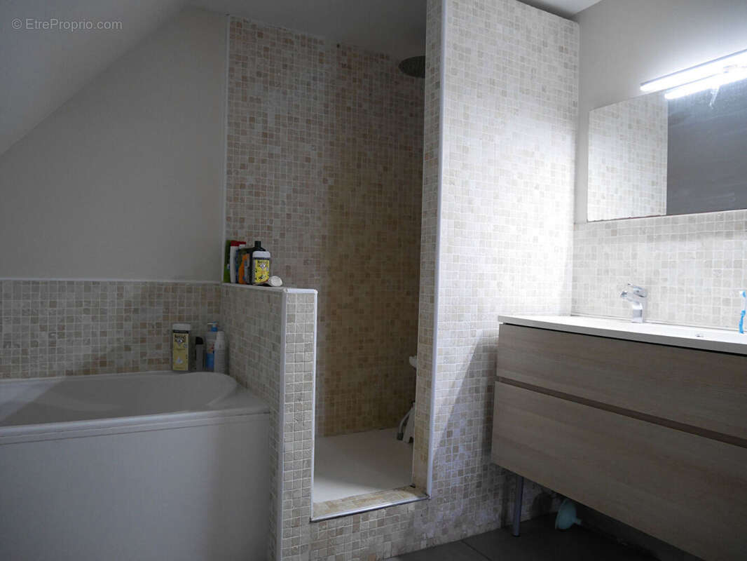 Maison 95 m² à Barentin  - photo 8