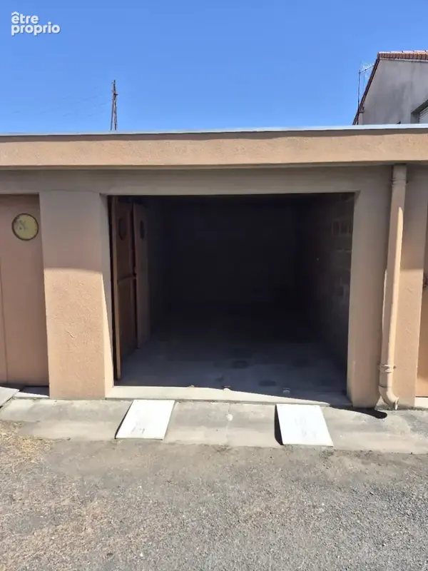Garage fermé dans résidence sécurisée - photo 2