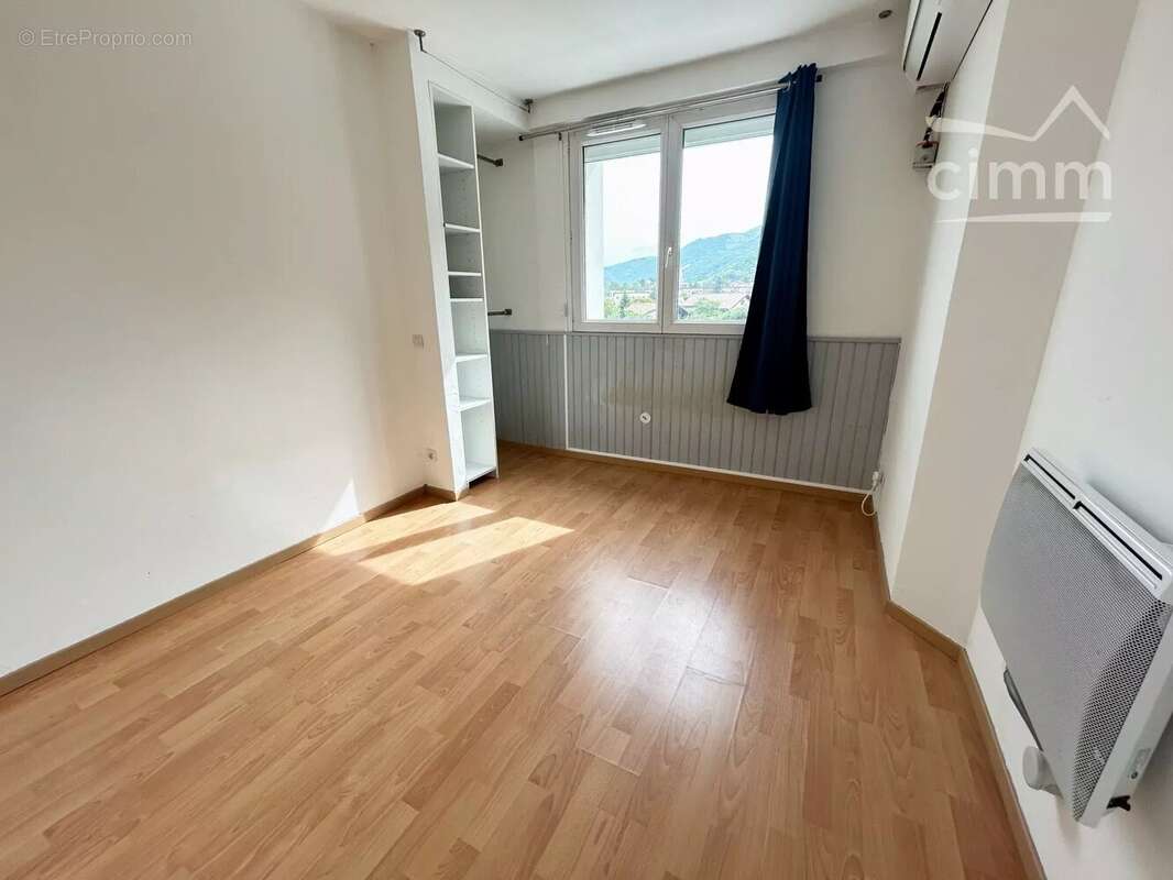 Appartement à DOMENE