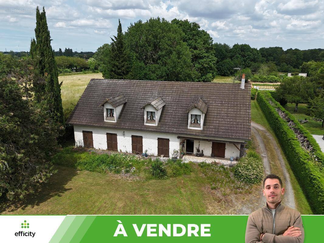 Maison à USSON-DU-POITOU