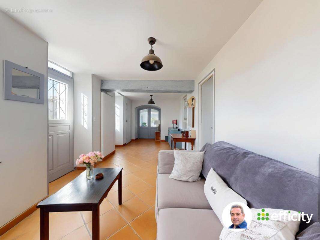 Maison à LAPEYROUSE