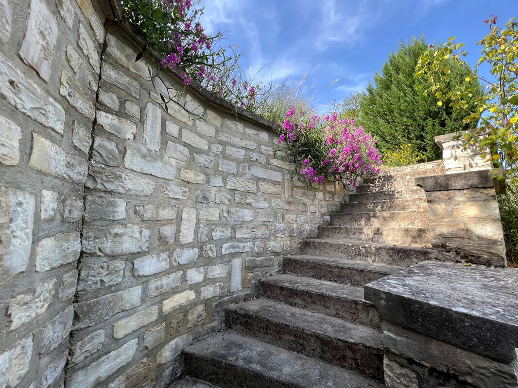 Maison à VILLIERS-SAINT-FREDERIC