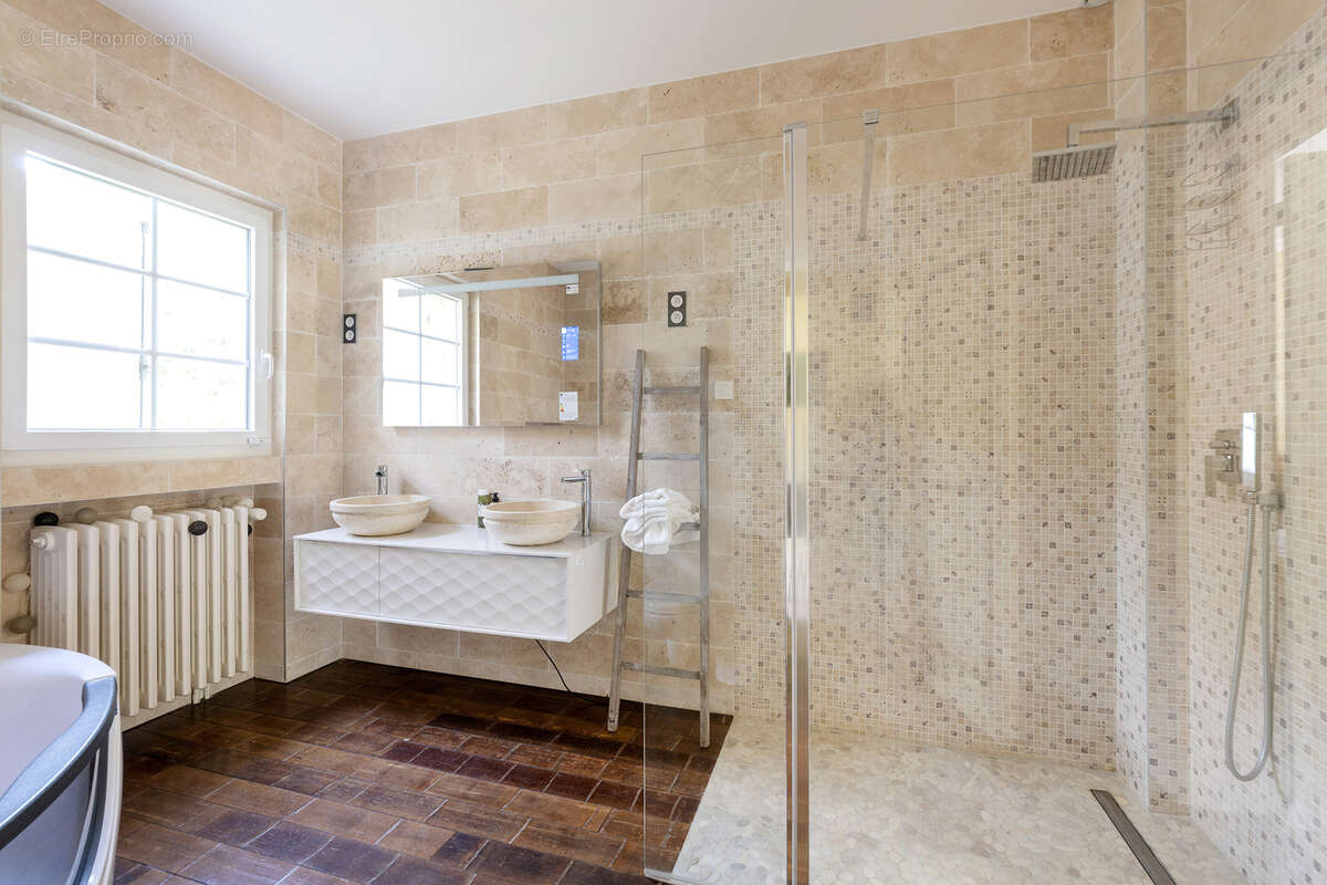 Maison à CHAMPCUEIL