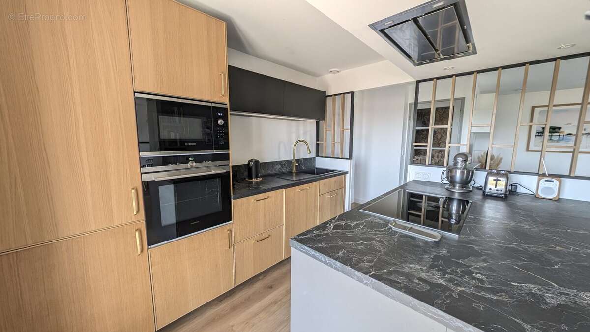 Maison à LA ROCHE-BLANCHE