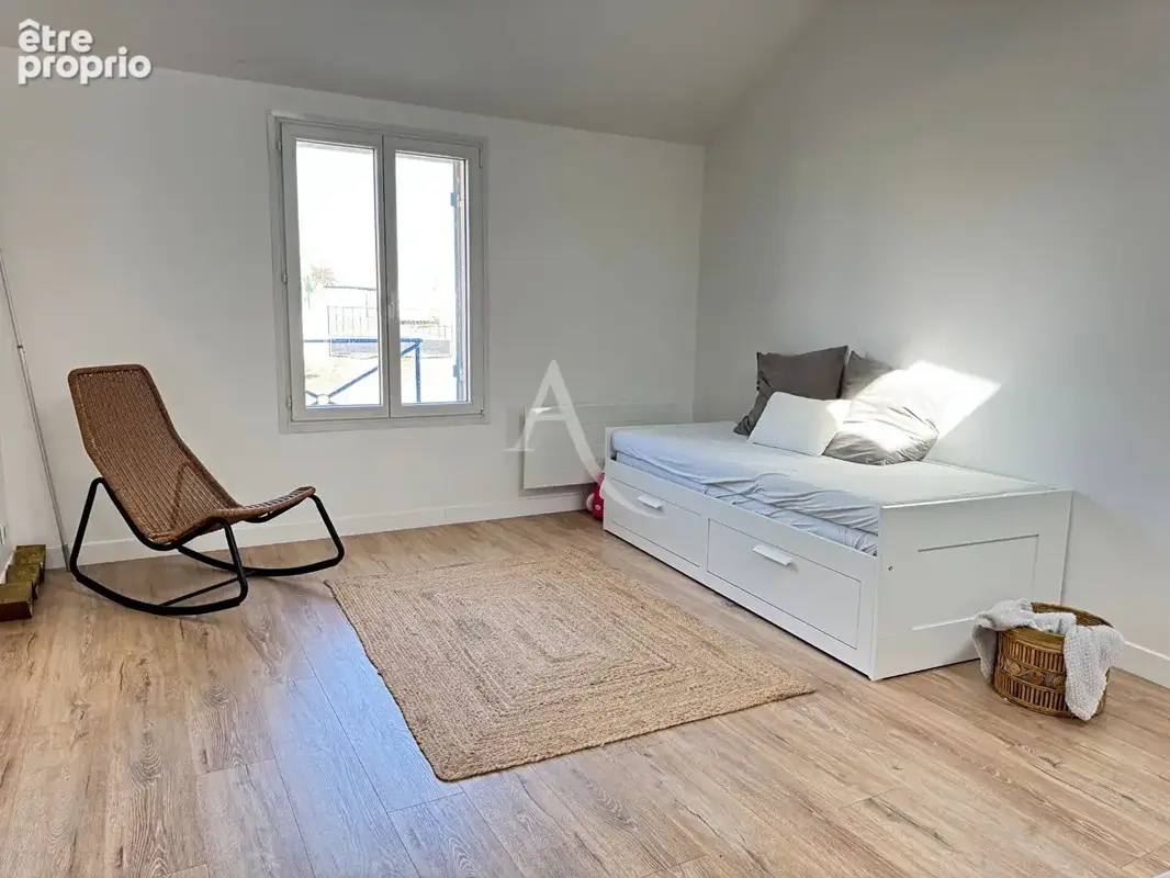 Maison PUYRAVAULT - 5 pièce(s) - 141m2 - photo 10