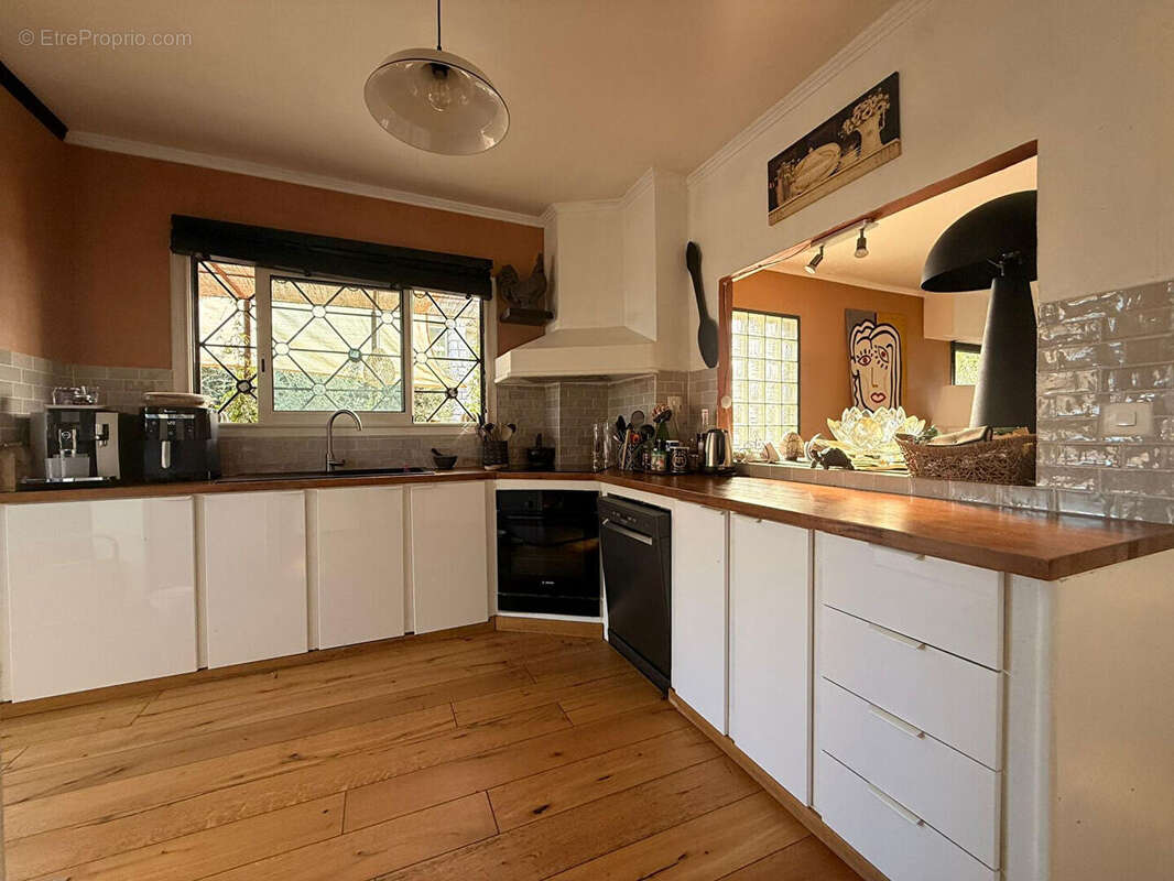 Maison à VILLENEUVE-LOUBET