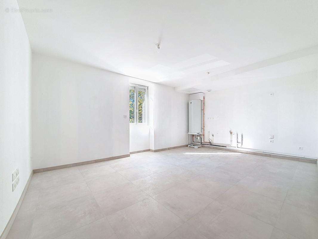 Appartement à VILLETTE-DE-VIENNE