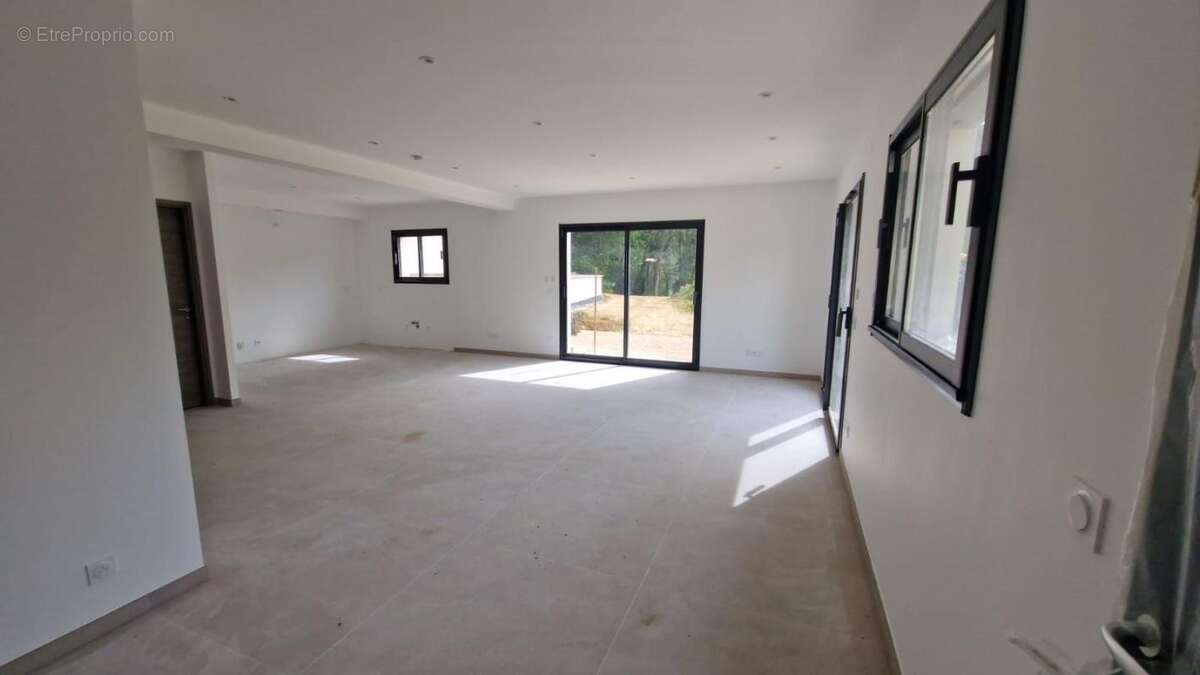 À VENDRE en EXCLUSIVITÉ à Moye – Maison récente sur les premières hauteurs de Rumilly - photo 3