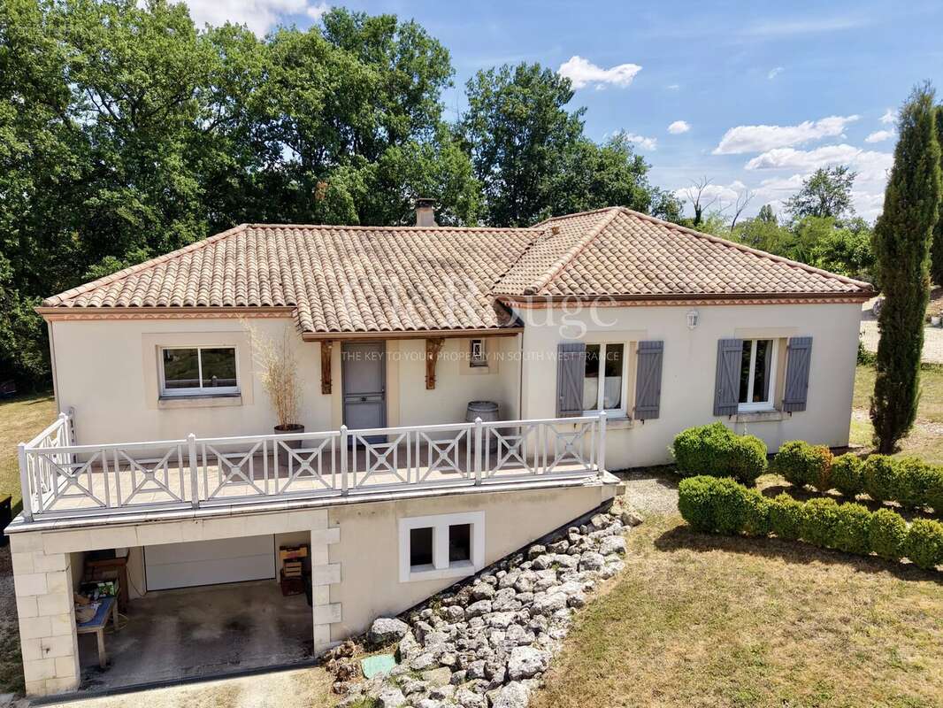 À quelques minutes de Pineuilh – Belle maison contemporaine avec piscine - photo 13