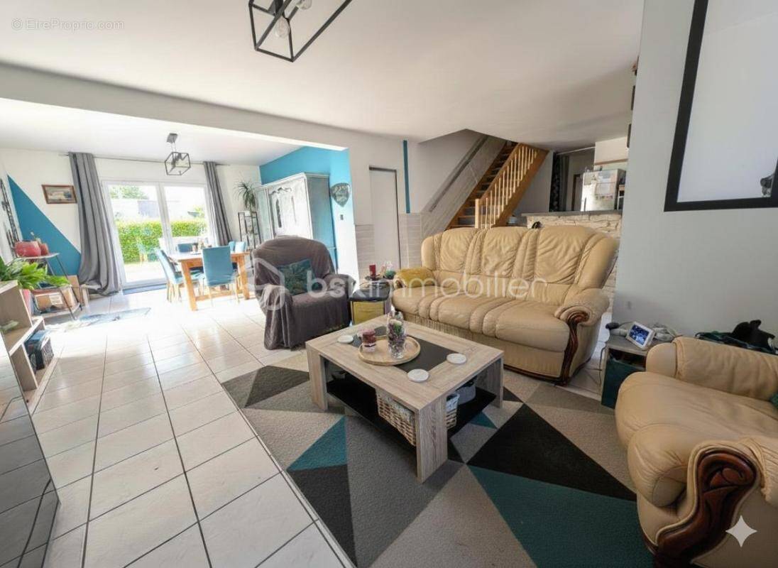 Maison à MONTERBLANC