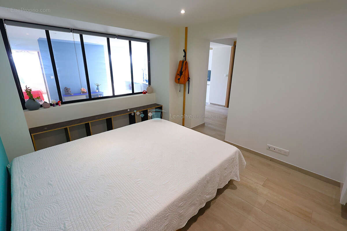 Appartement à SPERACEDES