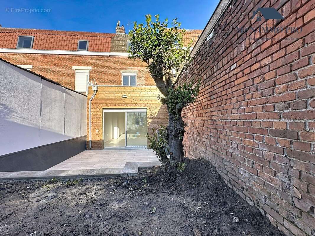 Maison à ERQUINGHEM-LYS