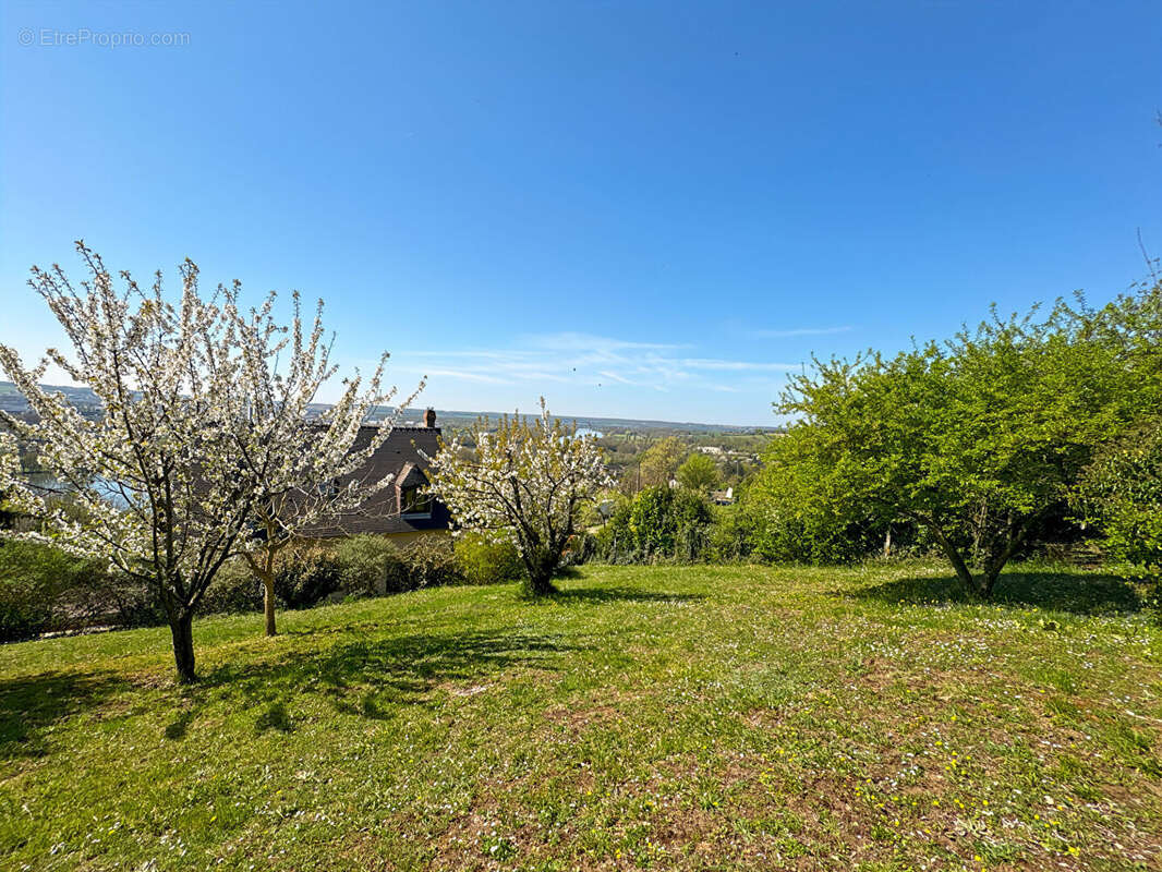 Maison à FOLLAINVILLE-DENNEMONT