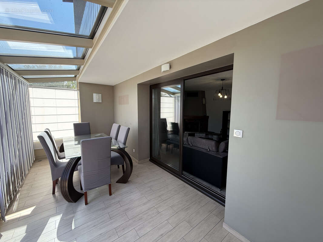 Maison à CHARVIEU-CHAVAGNEUX