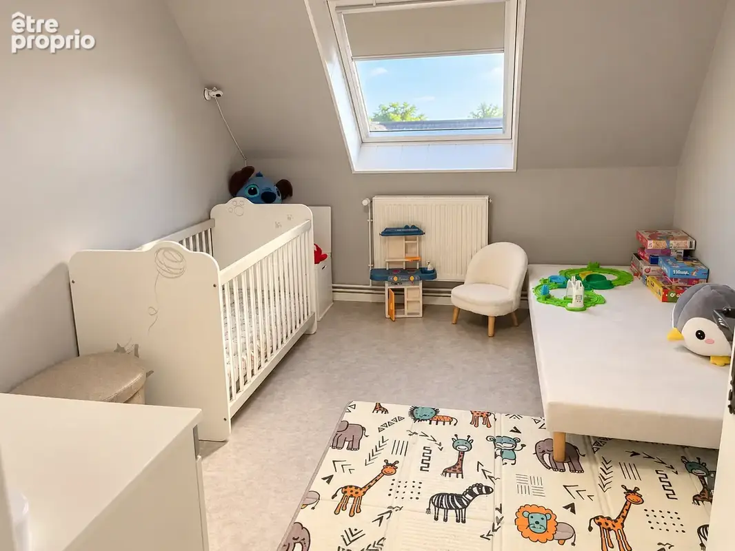 RARE SUR LE SECTEUR ! Maison familiale de 116 m2 avec vie de plain-pied, jardin et garage à Dunkerque Petite-S - photo 12