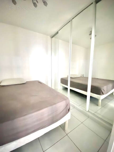 Appartement à MARSEILLE-5E