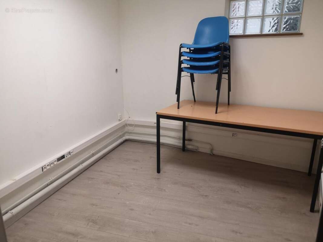 Commerce 72 m² à Cambrai  - photo 4