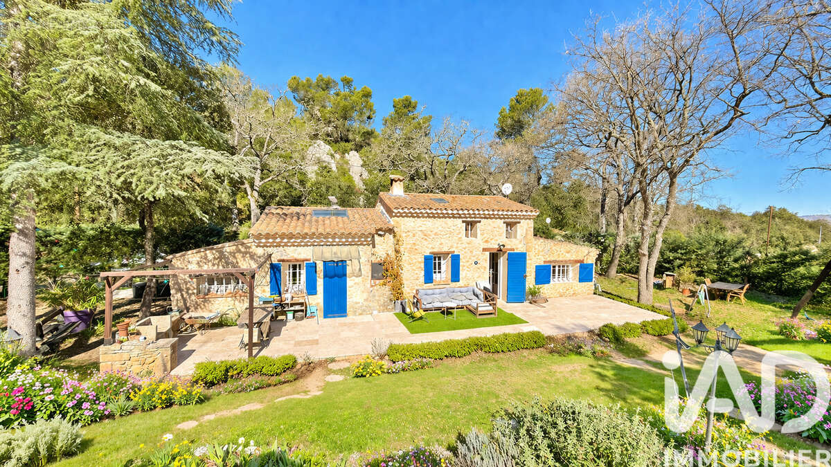 Photo 3 - Maison à PEYROLLES-EN-PROVENCE