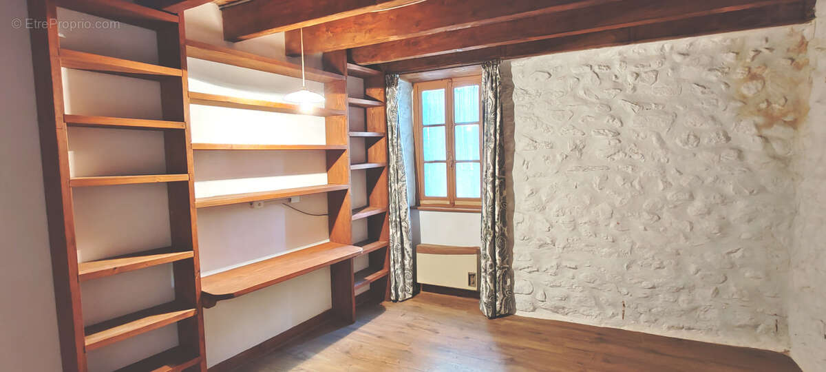 Maison à GILHOC-SUR-ORMEZE