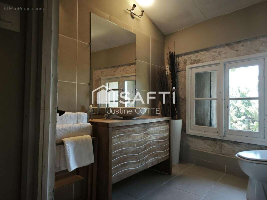 Maison 602 m² à Saint-Andre-De-Roquelongue  - photo 8
