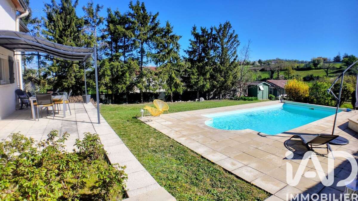 Photo 6 - Maison à SAINT-BONNET-LES-OULES
