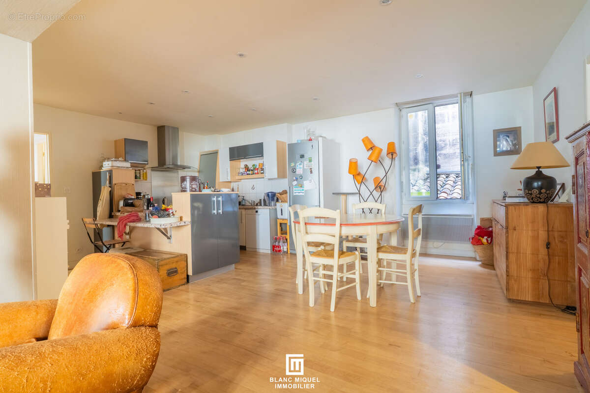 Appartement à BORDEAUX