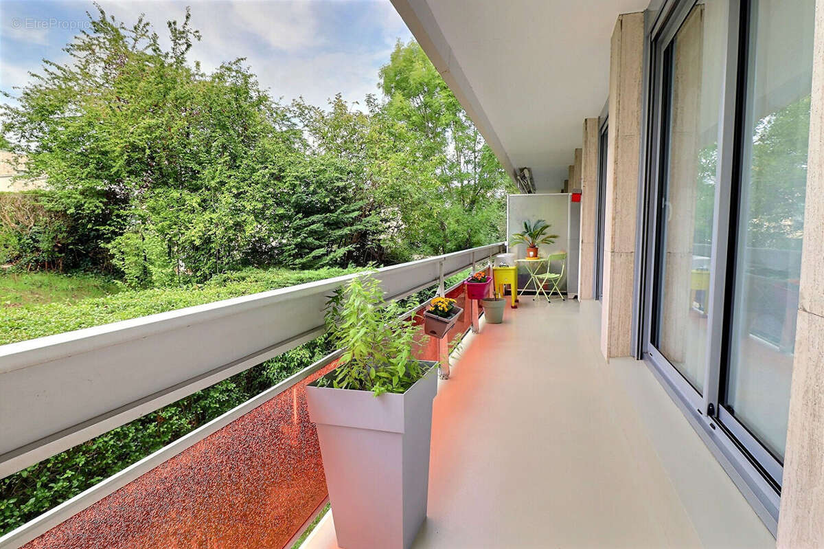 Appartement à MAREIL-MARLY