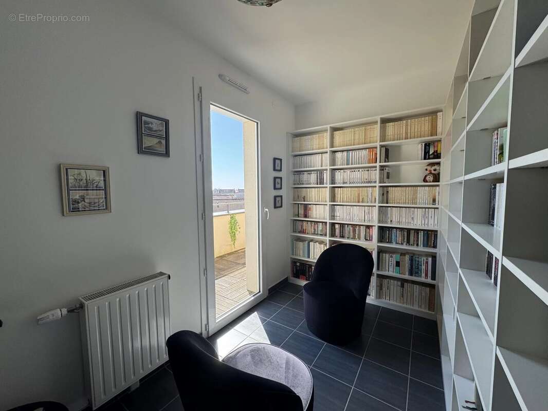 Appartement à NANDY