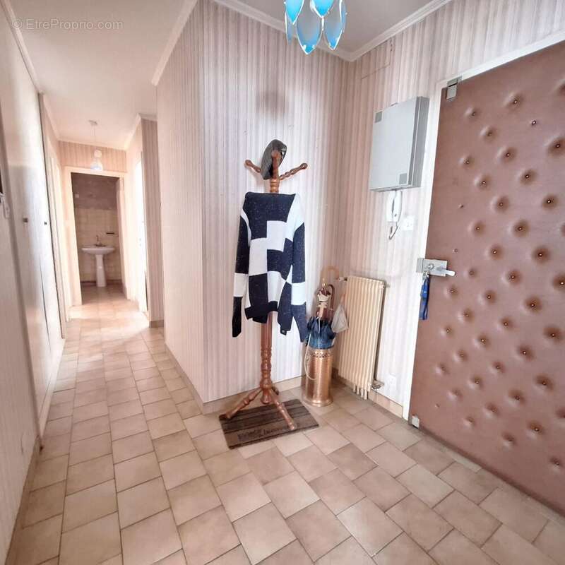 Photo 4 - Appartement à LE CREUSOT