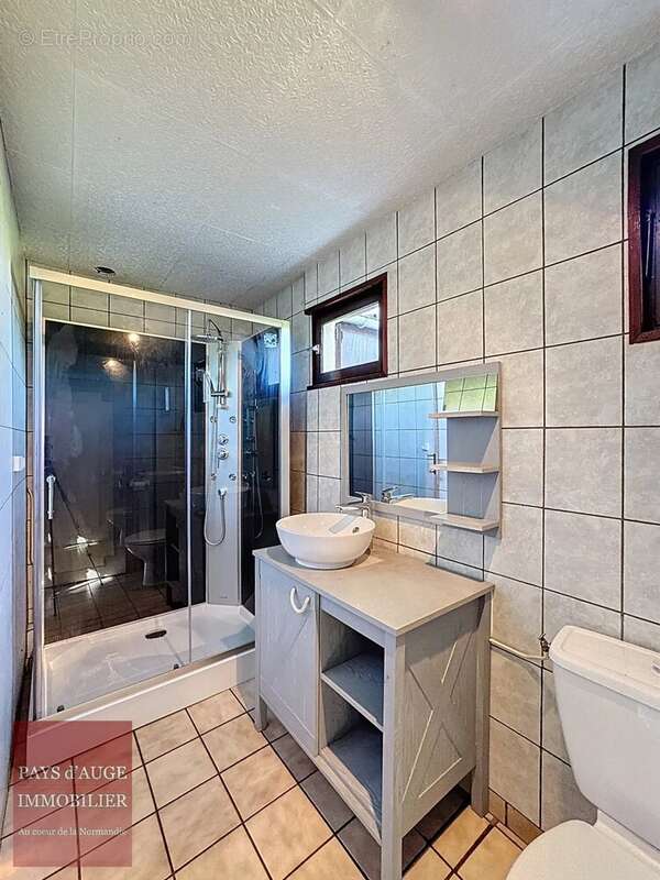 Maison à CASTILLON-EN-AUGE