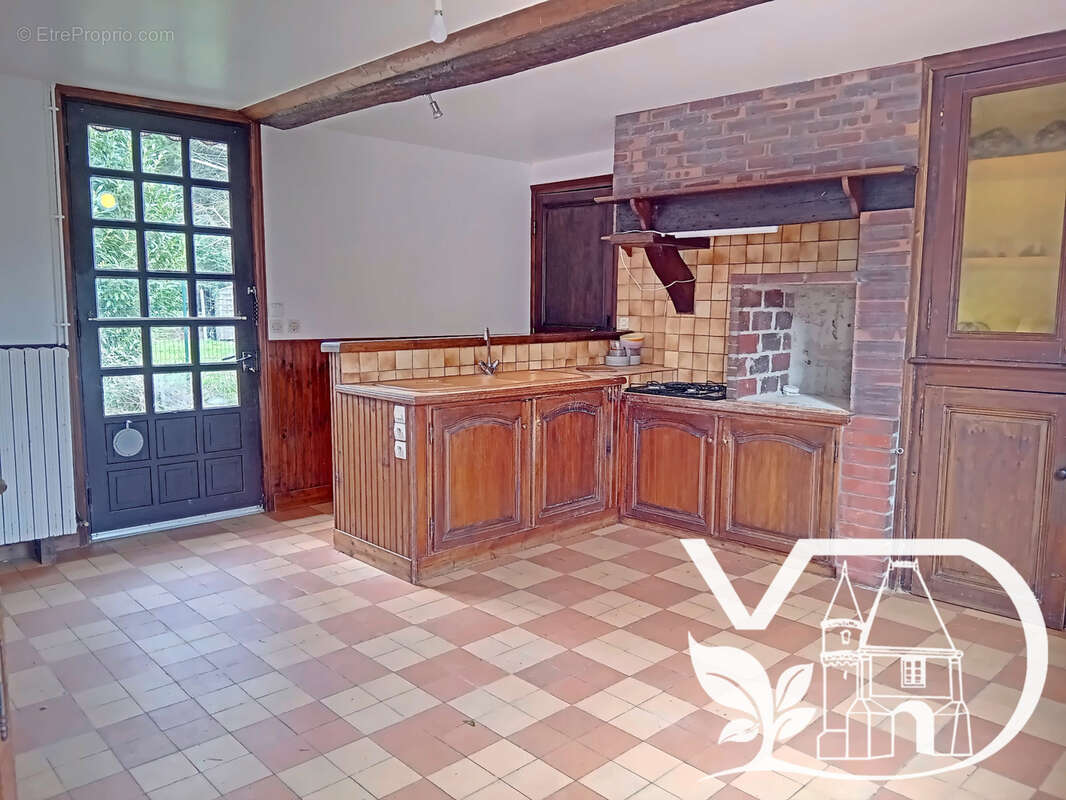 Maison à ONS-EN-BRAY