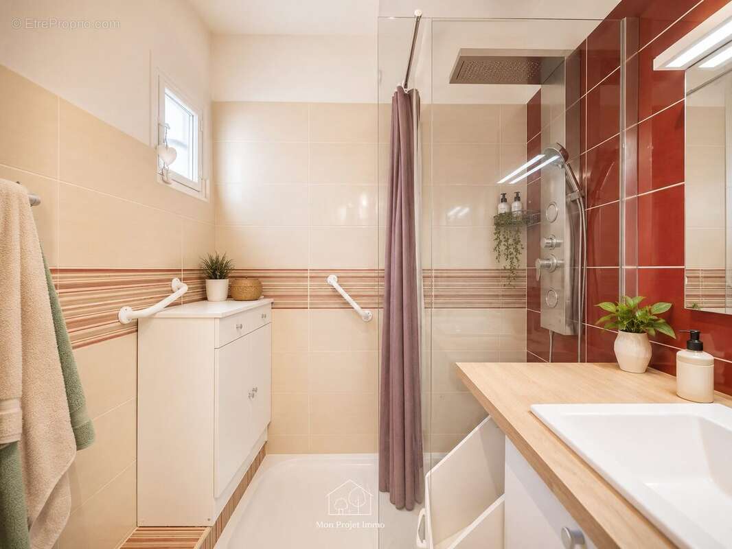 Appartement 67 m² à Salon-De-Provence  - photo 7