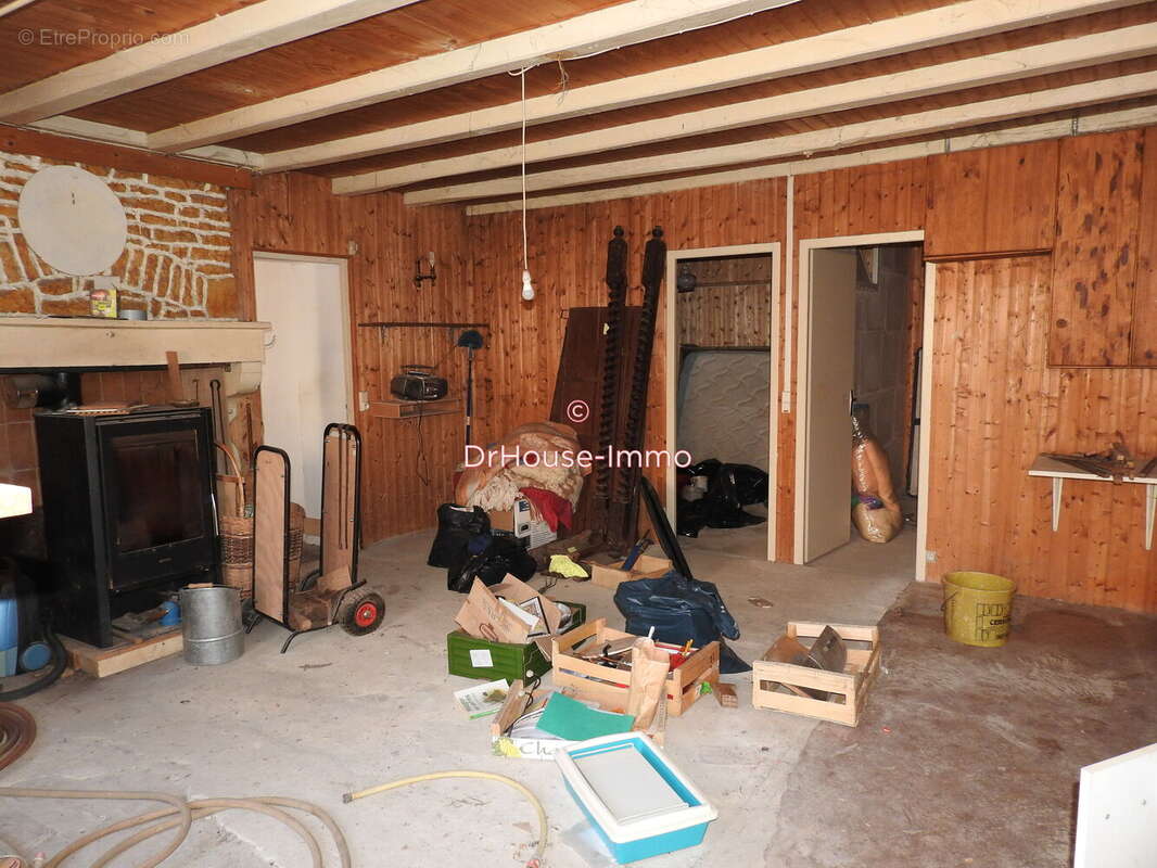 Maison 83 m² à Saint-Sauvant  - photo 16