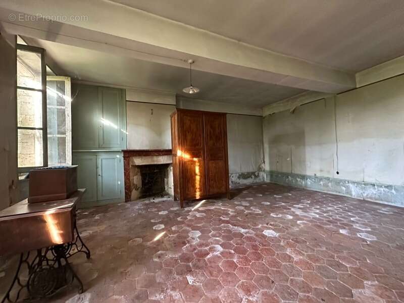 Maison à FERRIERES-EN-GATINAIS