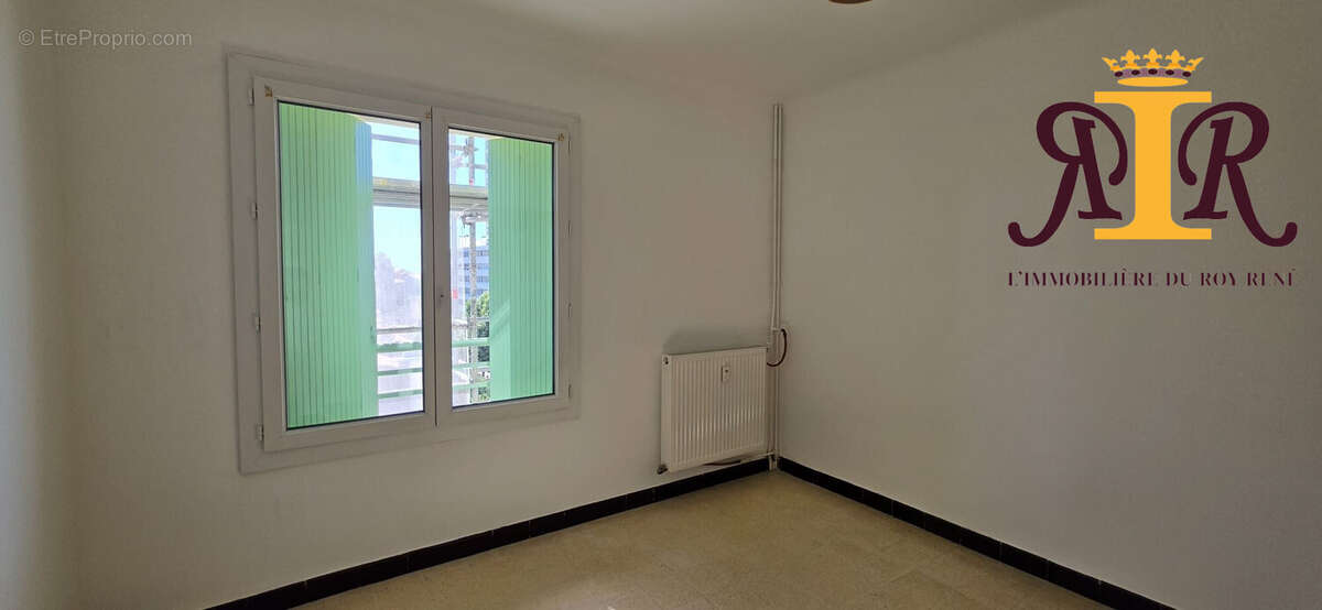 Appartement 54 m² à Marseille-7e  - photo 4