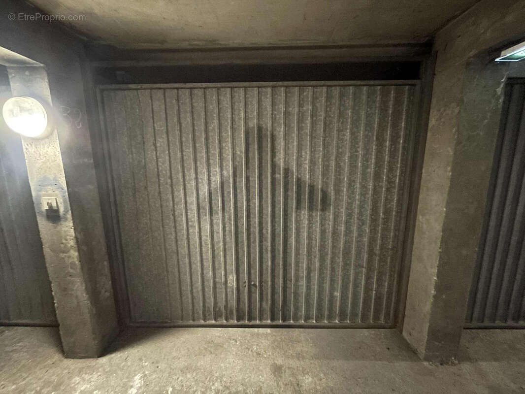 Parking à ECHIROLLES