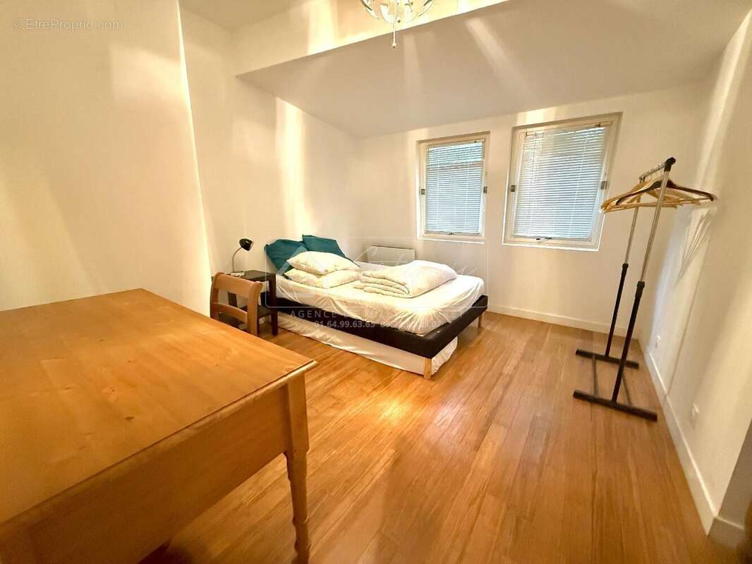 Maison à NOISY-SUR-ECOLE