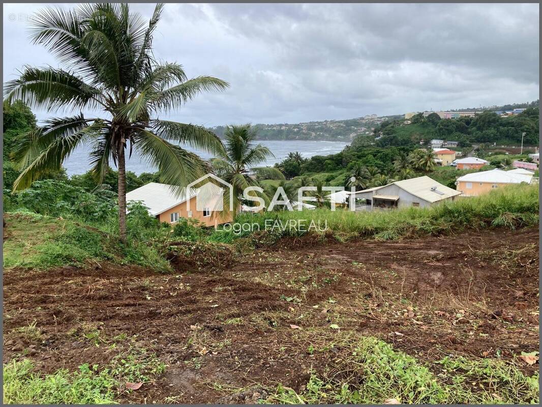 Photo 1 - Terrain à LE LORRAIN