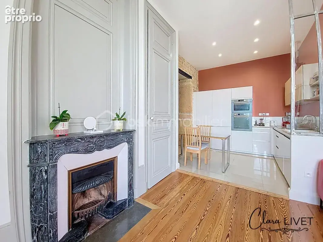  Exclusivité – T3 de charme dans maison de maître du XIXe siècle – Limas  - photo 3