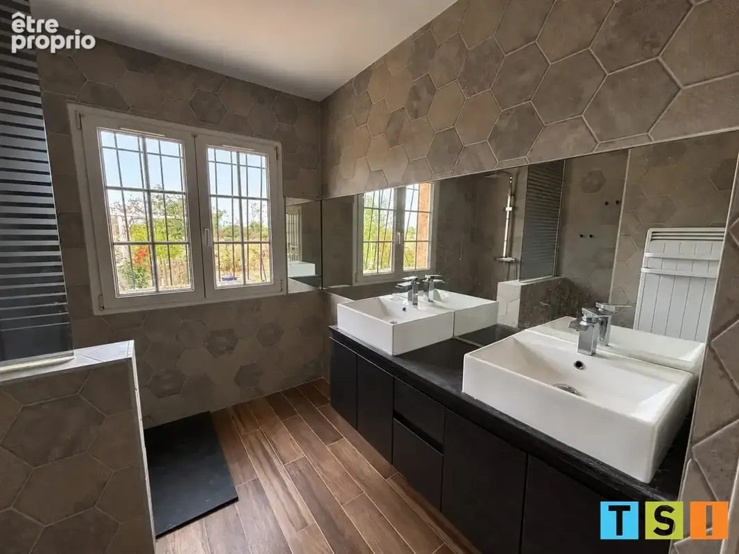 Maison familiale avec piscine et appartement indépendant à Noé - photo 9