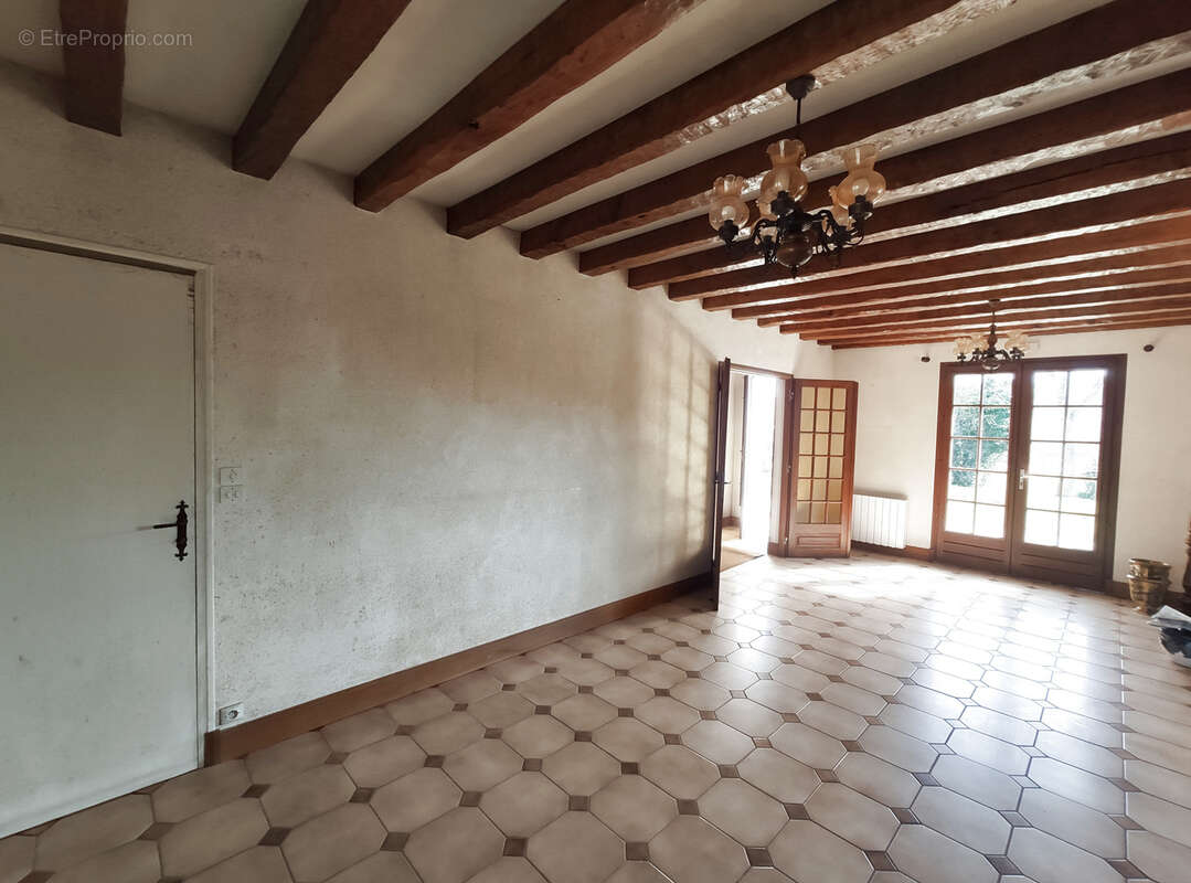 Maison à LA FERTE-SAINT-CYR