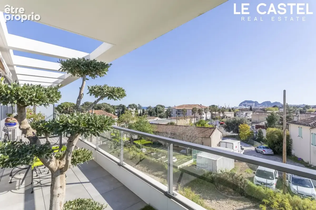 Appartement 4 pièces 98 m² à vendre à La Ciotat (13600) - photo 2