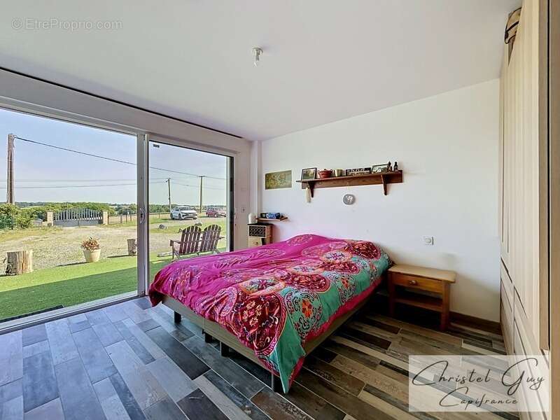 Grande maison familiale à vendre DPE B – 242 m², 8 chambres, terrain de 3 589 m² à 30 min du Mans (72) - photo 6