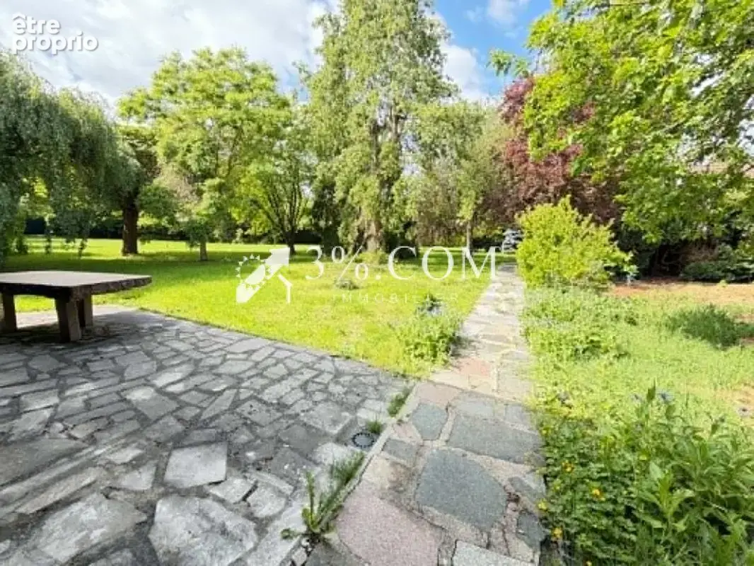 Maison pleine de charme 143 m2 sur plus de 3000 m2! - photo 3