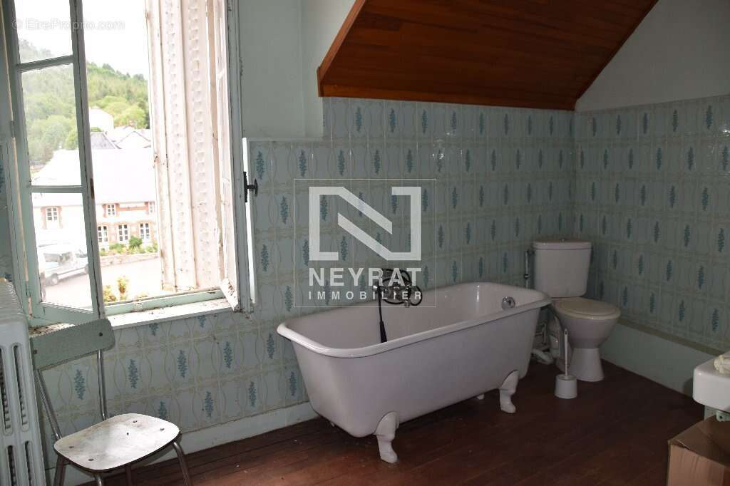 Maison à MOUX-EN-MORVAN