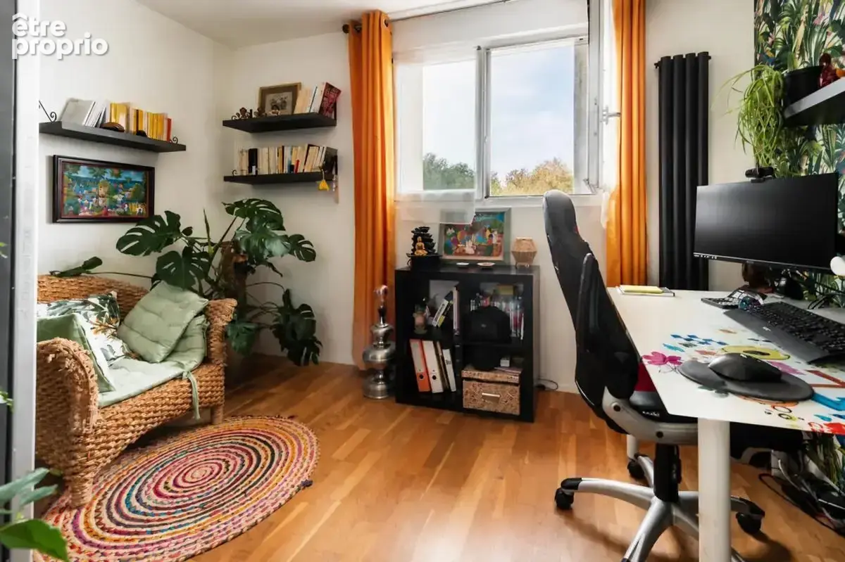 Appartement de 4 pièces de 80 m² à Les Clayes-sous-Bois - photo 10