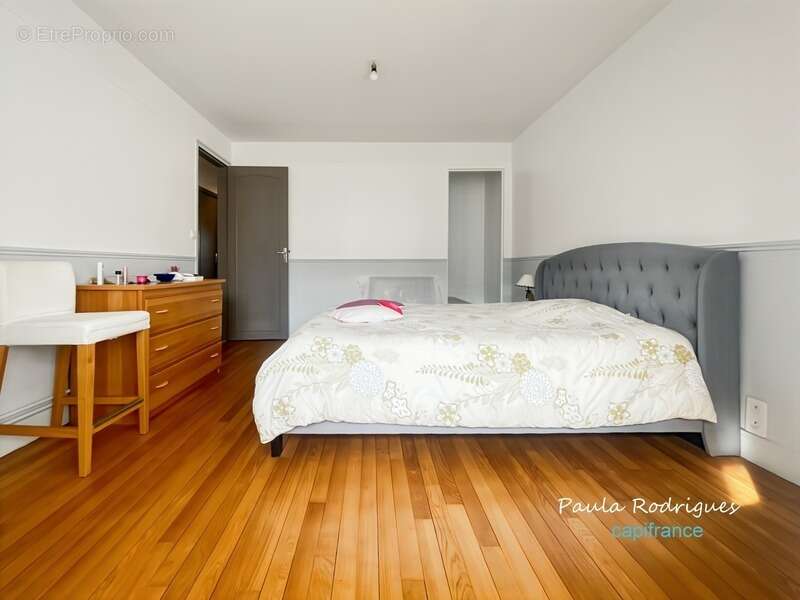 Maison à vendre P6, 6 pièces  LES CLAYES SOUS BOIS (78) - photo 5