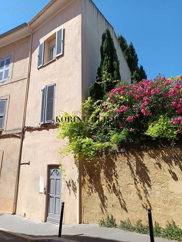 Appartement à AIX-EN-PROVENCE
